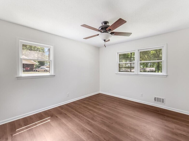 Building Photo - 1179 Pathfinder Rd