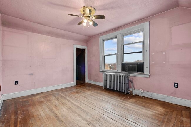 Building Photo - 29 Abner St