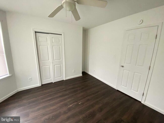 Building Photo - 3329 Malta St