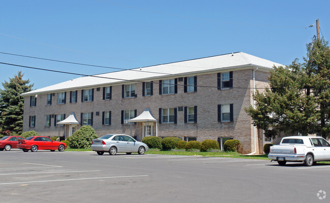 Primary Photo - Stopper Apartments