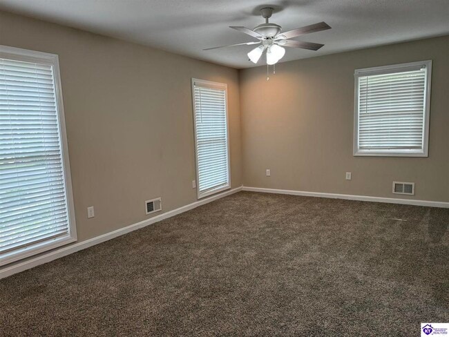 Building Photo - 608 Birch Dr.