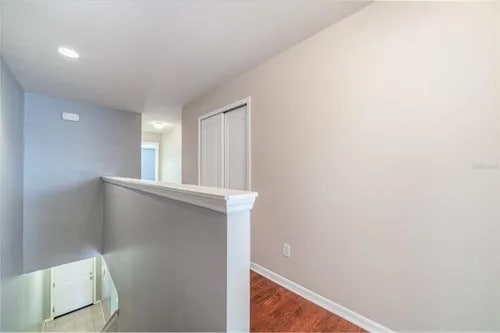 Building Photo - Beautiful 2 Bedroom 2.5 Bath Townhome loca...