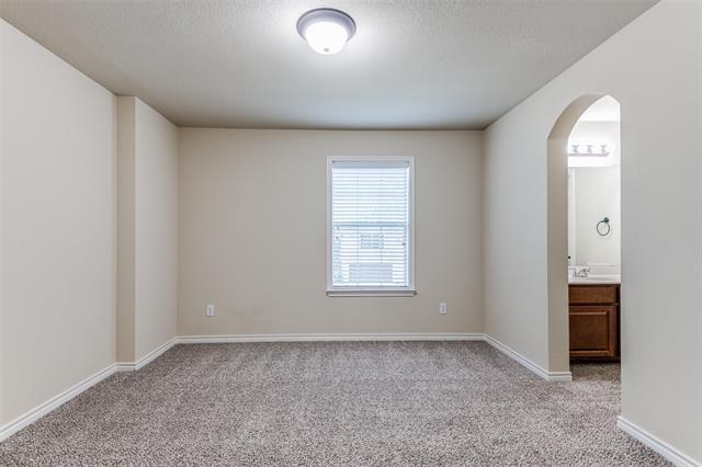 Building Photo - 11233 Seguin Dr