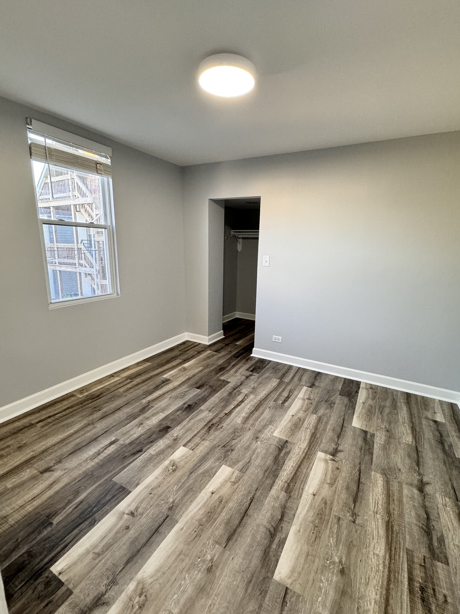 Building Photo - 3572 W Belden Ave