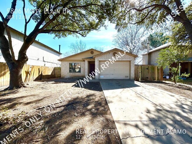 Building Photo - MUST SEE!! Lovely 3 Bedroom / 2 Bath Home ...