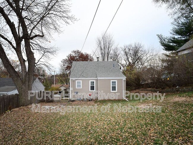 Building Photo - 2108 S 46th St