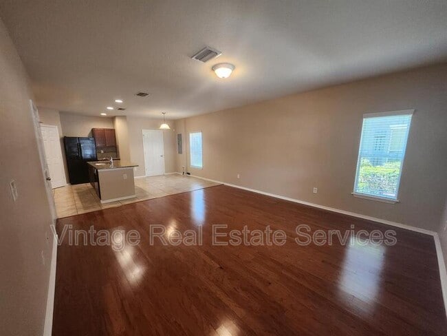 Building Photo - 4721 Chatterton Way