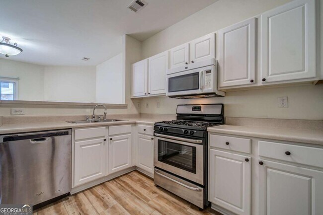 Building Photo - 3285 Hidden Cove Cir NW