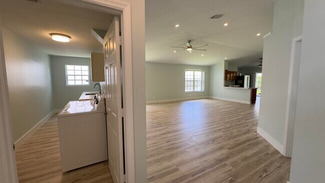 Building Photo - 13285 Opal Ln