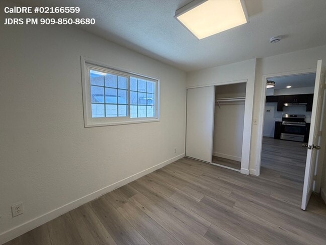Building Photo - La Puente 7 Bedroom Home