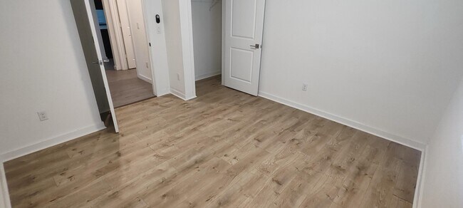 Building Photo - 1343 NE White Pine Terrace