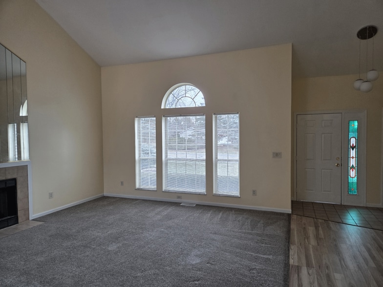 Building Photo - 6067 Abbey Church Rd