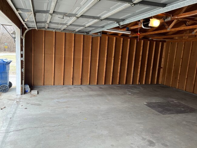 Building Photo - 3200 S 7th St