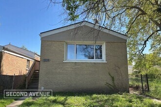 Building Photo - 1109 W 110th Pl