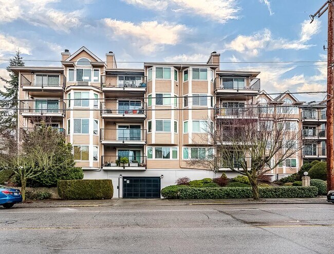 Primary Photo - Cinnamon Ridge Condominiums - 2 bedrooms