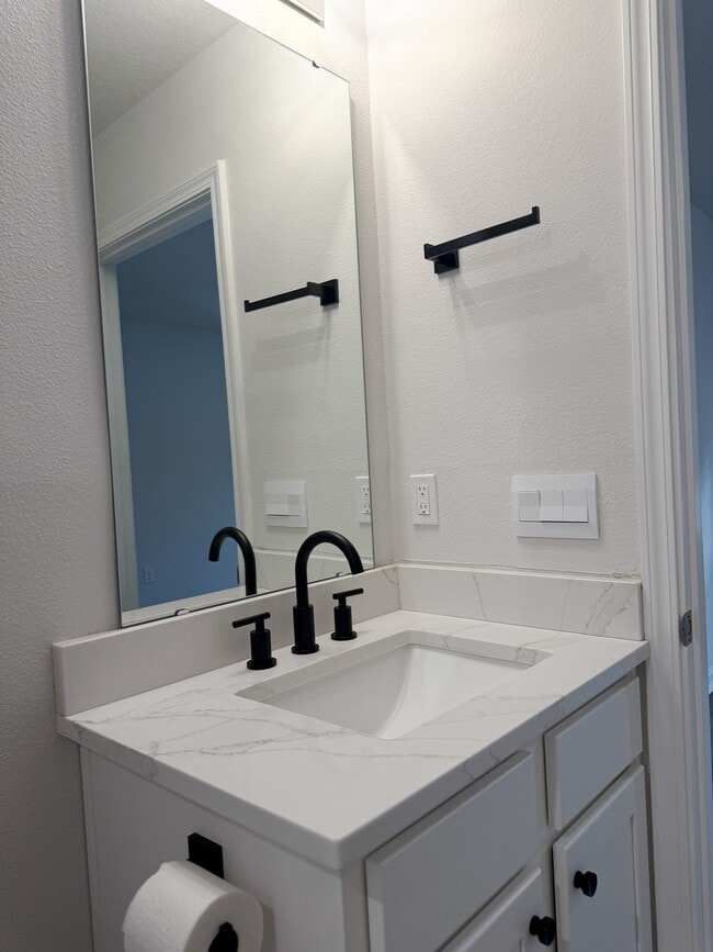 Building Photo - 6359 June Bug Dr