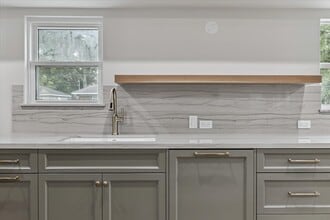 Building Photo - 1659 Harold St