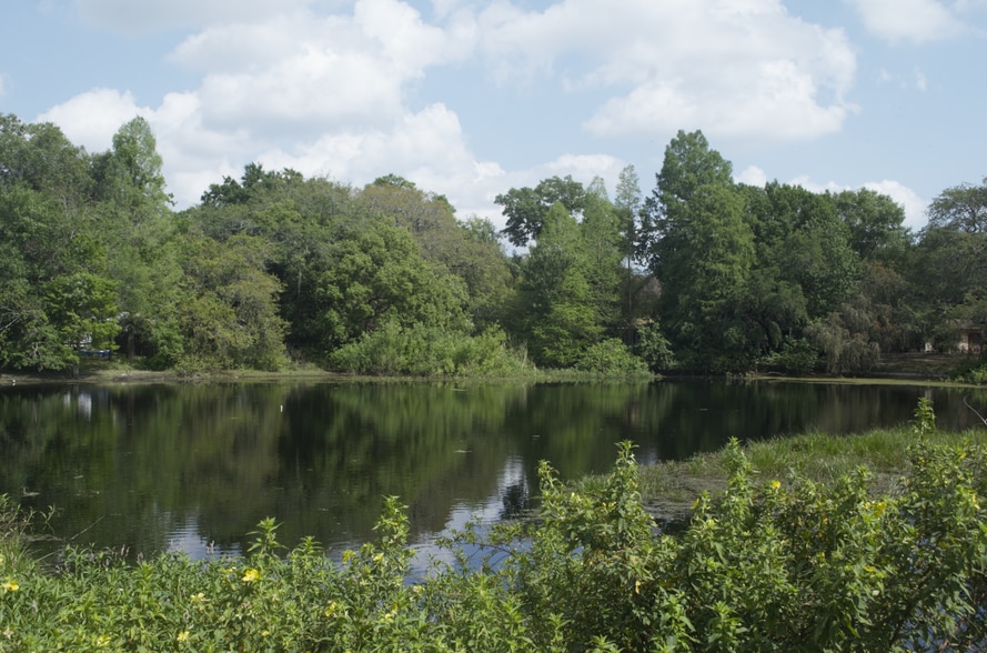 Building Photo - 2110 Seaman Rd