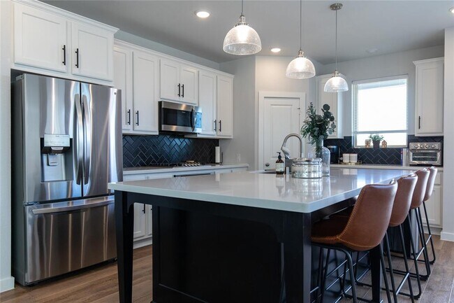 Building Photo - 19722 Upper Canyon Ct