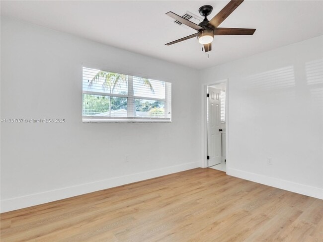 Building Photo - 10015 SW 85th Terrace