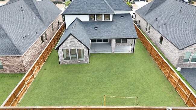 Building Photo - 28206 Clear Breeze Ct