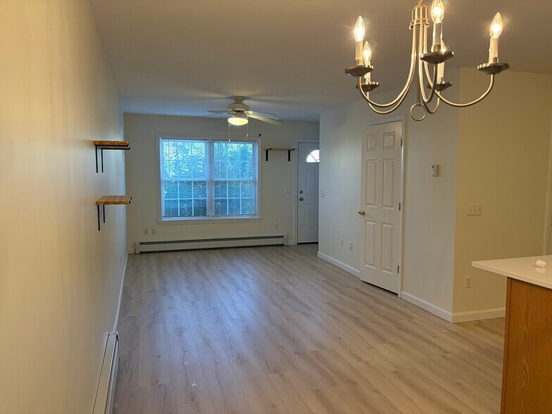 Living Room - 1434 Ohio St