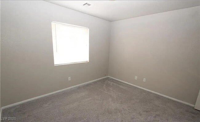 Building Photo - 1101 S Potro Ave