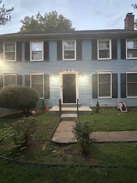 Primary Photo - 11000 Lake Arbor Way