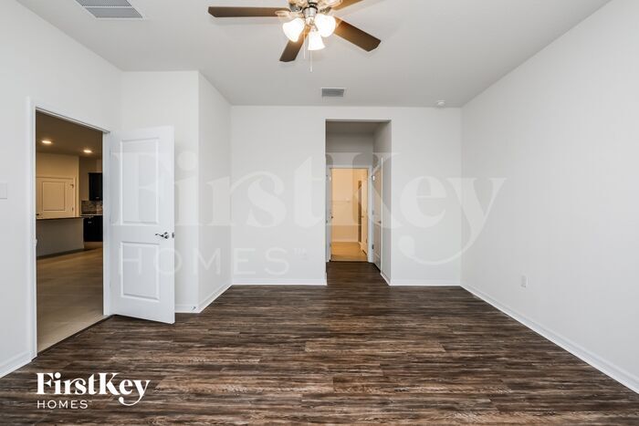 Building Photo - 31827 Tansy Bnd