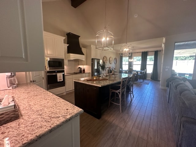 Building Photo - 3609 Upper Lake Cir