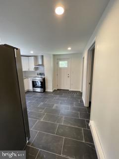 Building Photo - 341 Fairview Ave