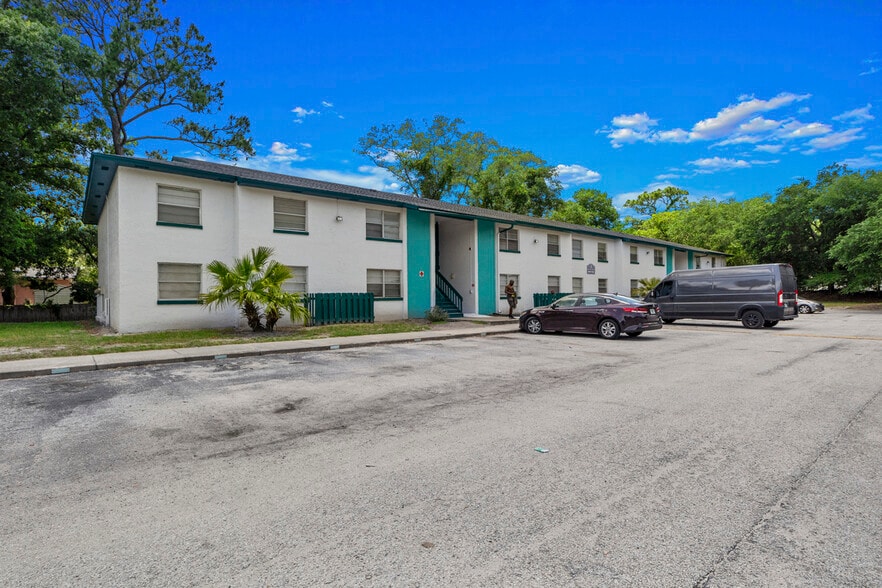 Building Photo - Alderman Park Apartments
