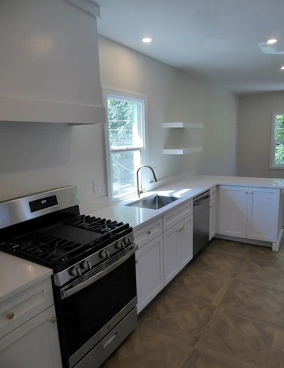 Building Photo - 2493 Thurman Ave