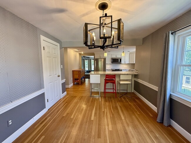 Building Photo - 100 Stimson St