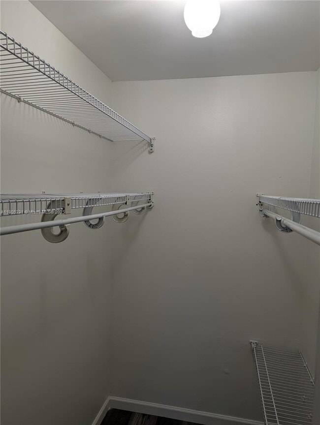 Building Photo - 5904 S Rue Rd