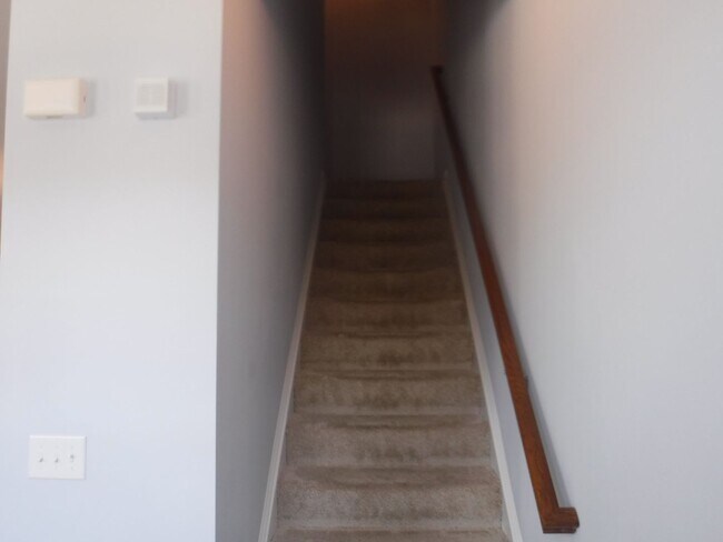 Building Photo - 188 Drexel Ct