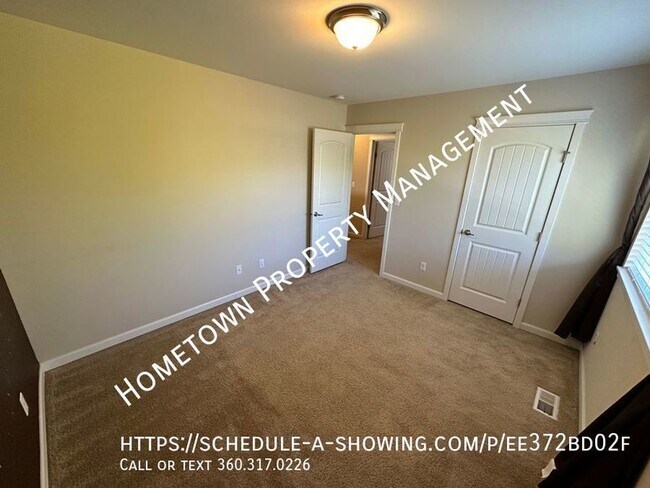 Building Photo - Custom 5 Bedroom Home in Freestone Station...