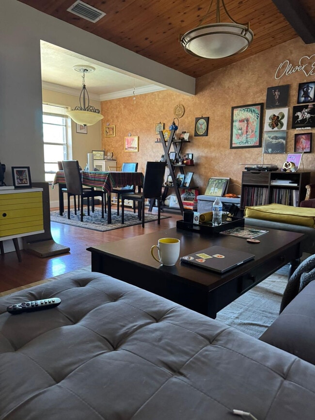 Building Photo - 3345 SW 2nd Ct