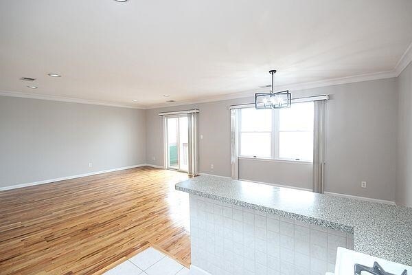 Building Photo - 247 Terrace Ave