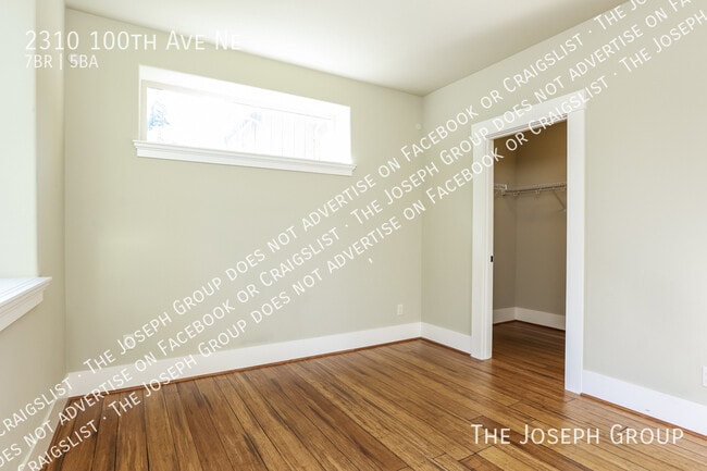 Building Photo - 2310 100th Ave NE