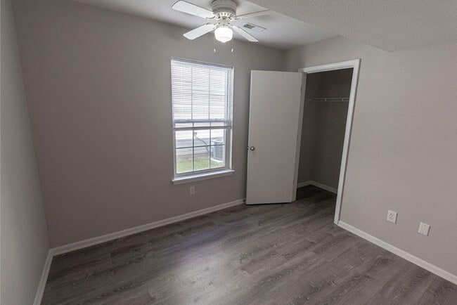 Building Photo - 1419 Bodie Dr