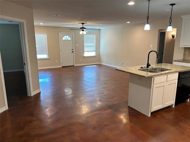 Building Photo - 313 Elmwood St