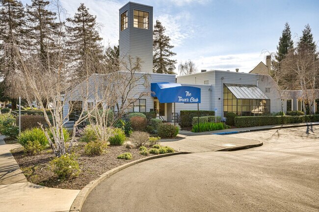 Building Photo - 3641 West Ct