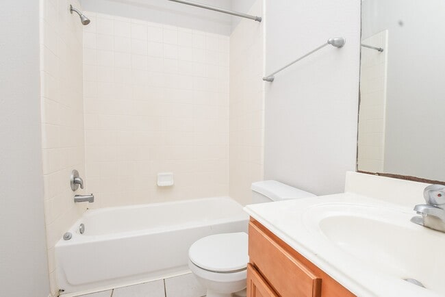 Building Photo - 6014 Starbrook Creek Dr