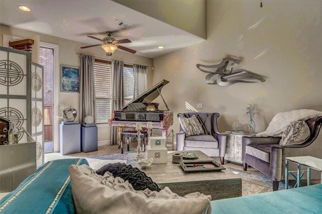 Building Photo - 3009 Aurora Dr