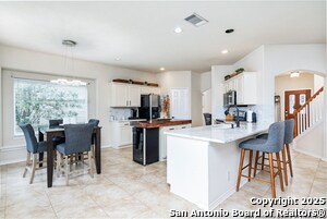 Building Photo - 15810 Redwoods Manor