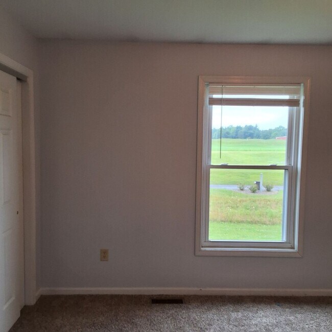 Building Photo - 2911 Miamiview Ct