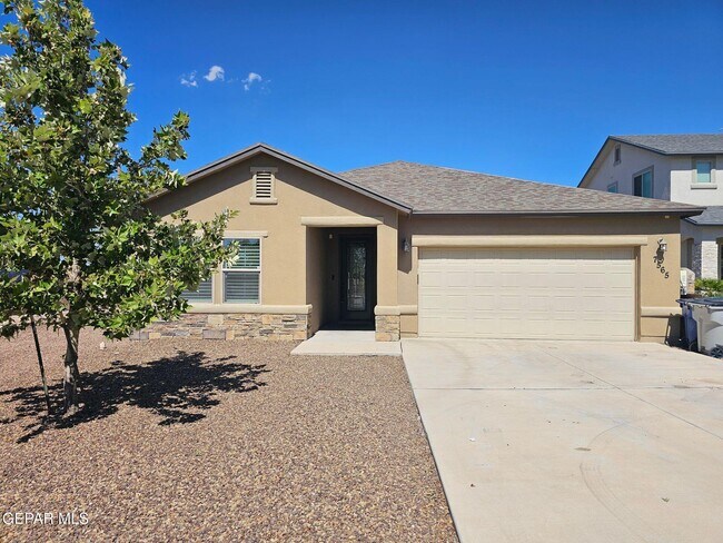 Building Photo - 7565 Wolf Creek Dr