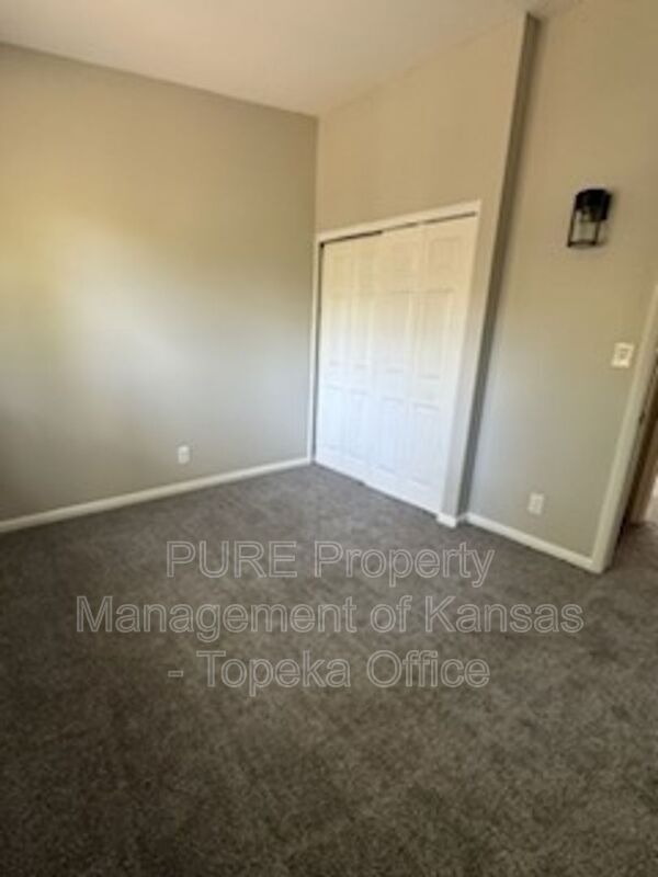 Building Photo - 3506 SW Twilight Dr