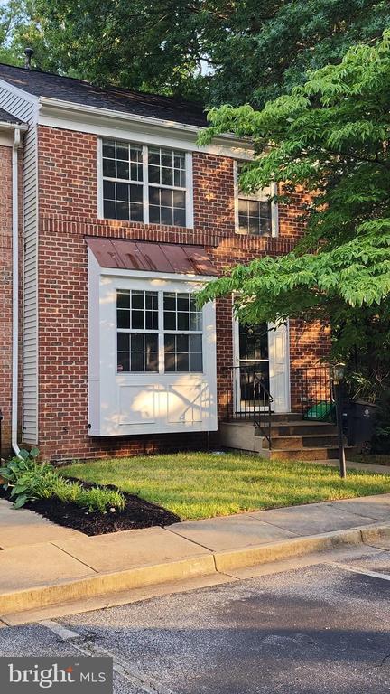 Primary Photo - 1701 Stourbridge Ct
